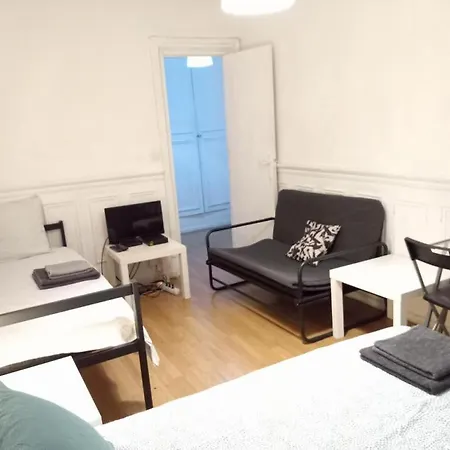 Entier A Rue Lafayette. Apartment *