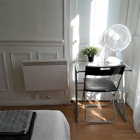 Entier A Rue Lafayette. Apartment *