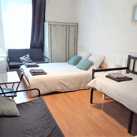 Apartment Entier A Rue Lafayette. Paris